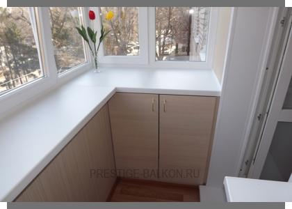 Теплое остекление пластиковыми окнами с выносом подоконника в Мытищах