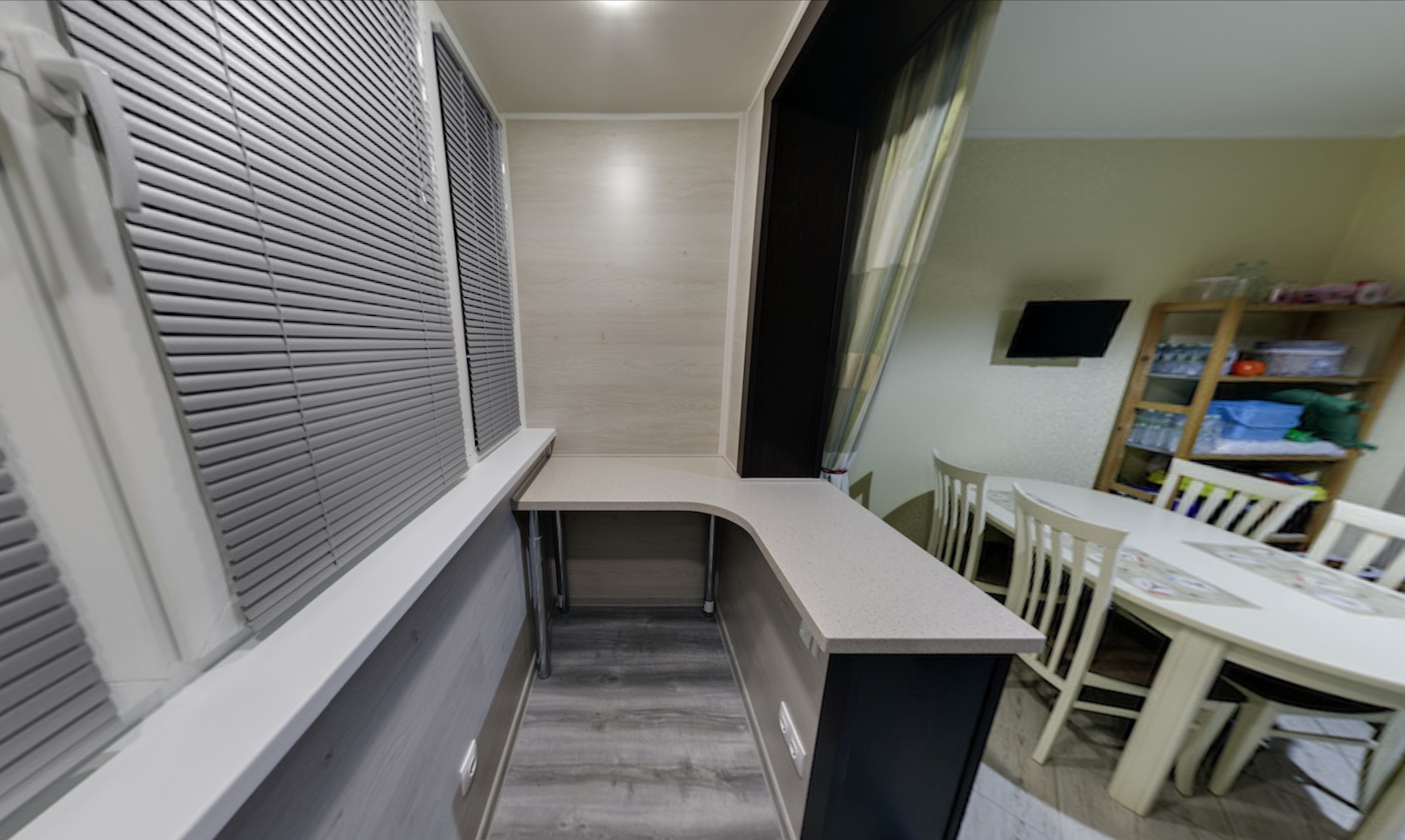 Тёплое остекление балкона профилем Rehau Grazio с утеплением и объединением с комнатой в Мытищах